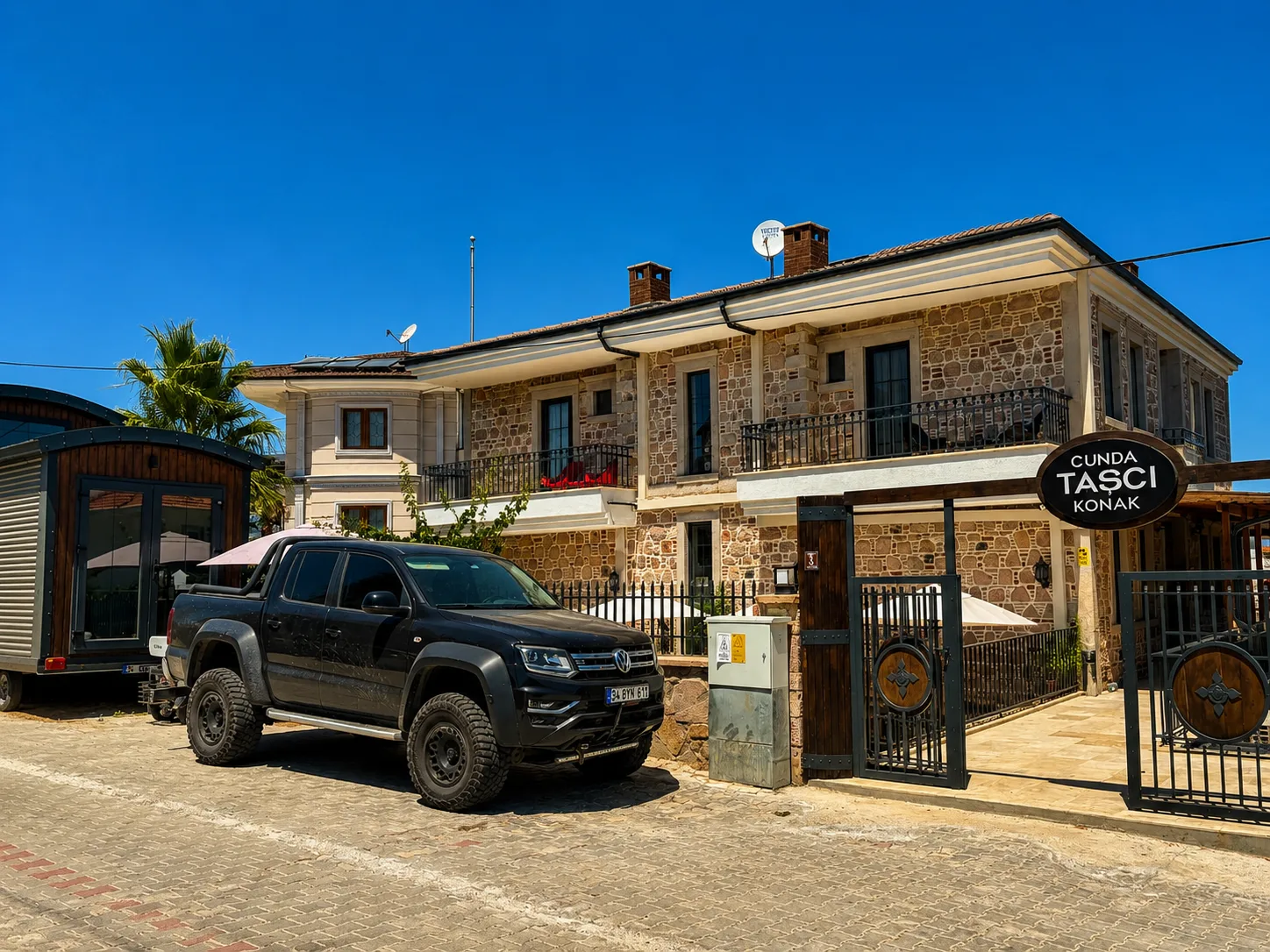 Cunda’nın En Güzel Oteli: Cunda Taşcı Konak’ta Unutulmaz Bir Tatil